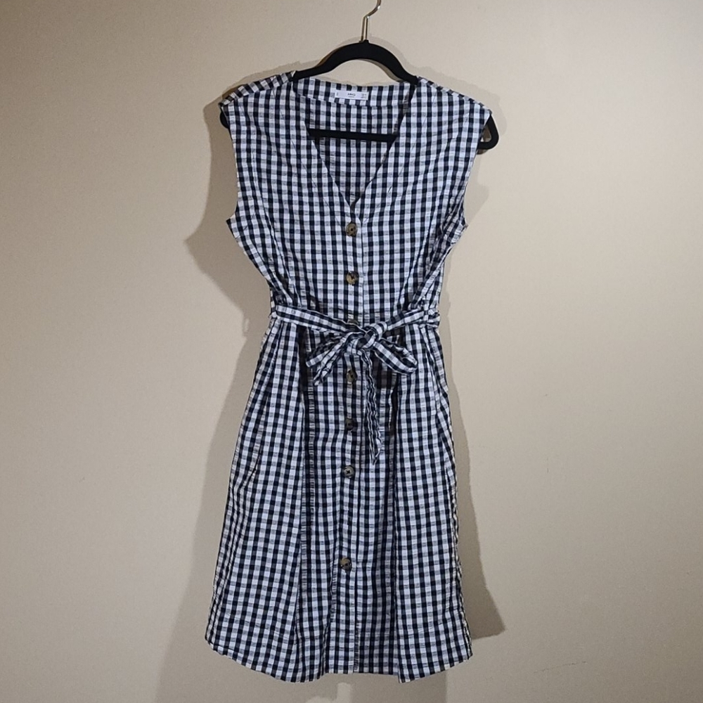 Gingham dress black and white!* CUTE*!